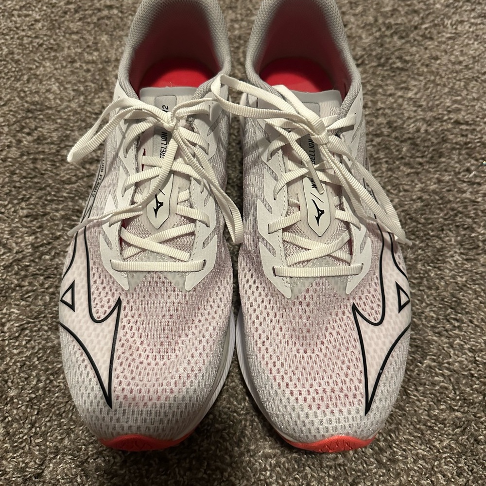 Mizuno Wave Rebellion Flash 2
